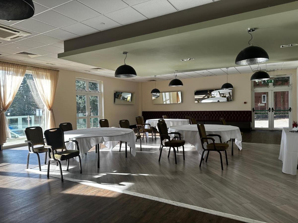 Holiday Inn Kenilworth - Warwick By Ihg Exterior foto