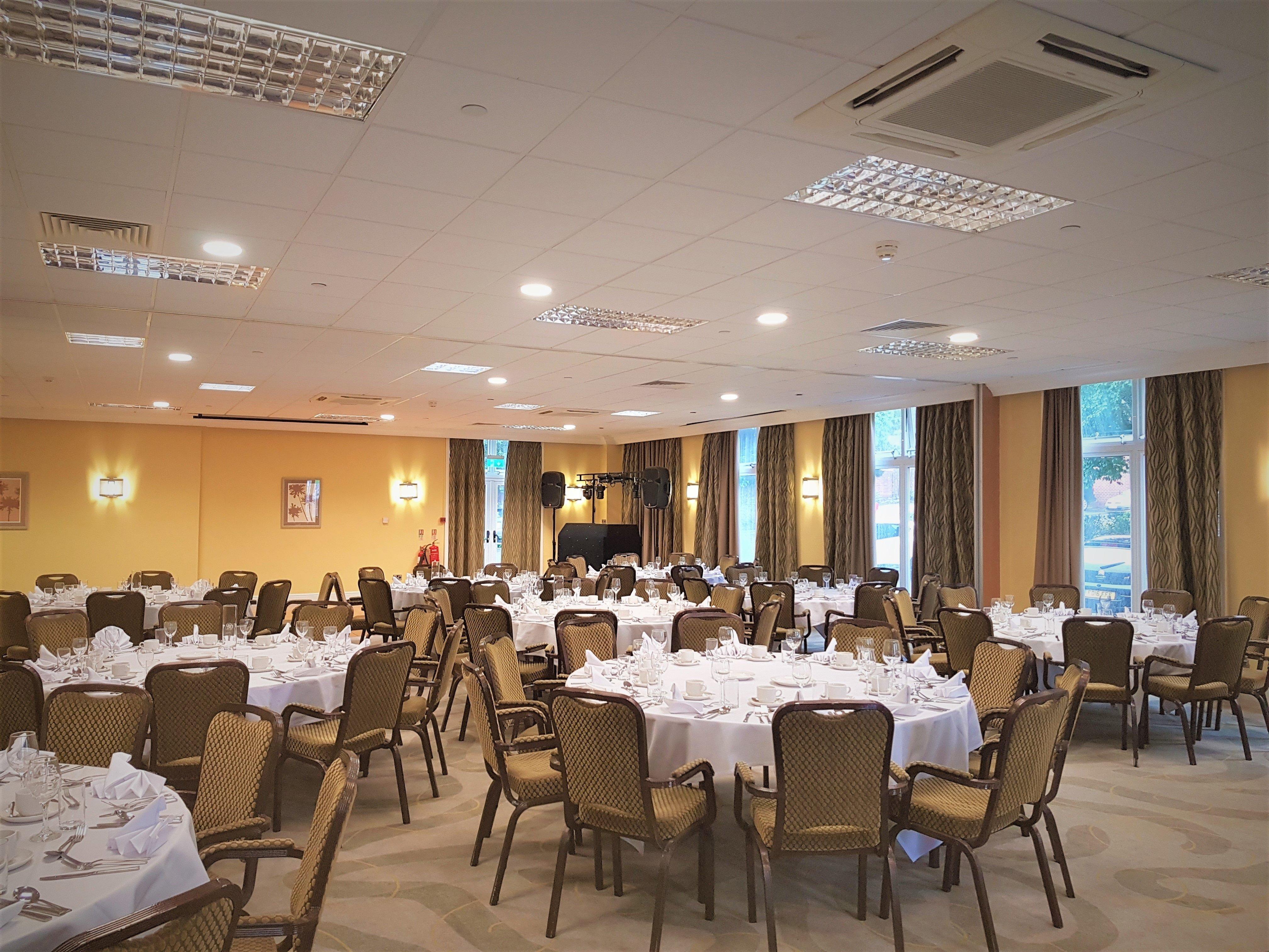 Holiday Inn Kenilworth - Warwick By Ihg Exterior foto